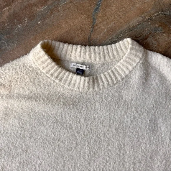 American Eagle Boucle Sweater Women's Size Large Cream Crewneck - Picture 2 of 6